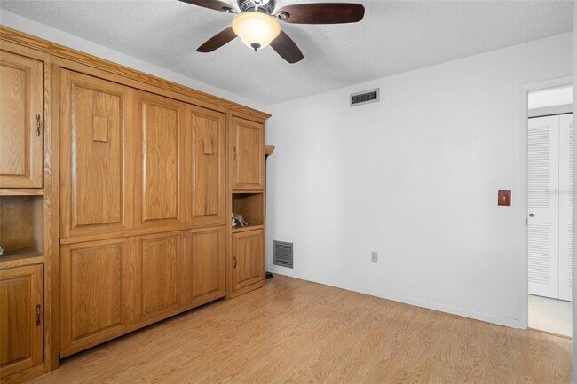 Building Photo - 8251 Brent St