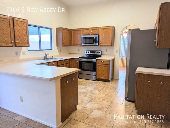 Primary Photo - 7966 S New Abbey Dr