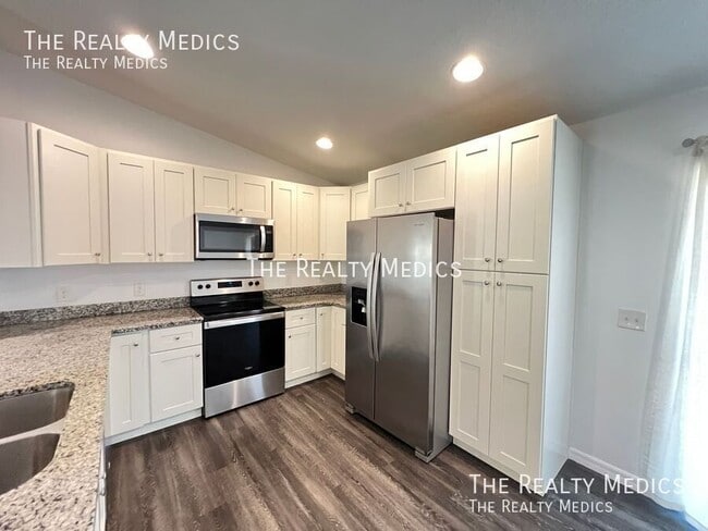 Building Photo - 125 Fisher Ct