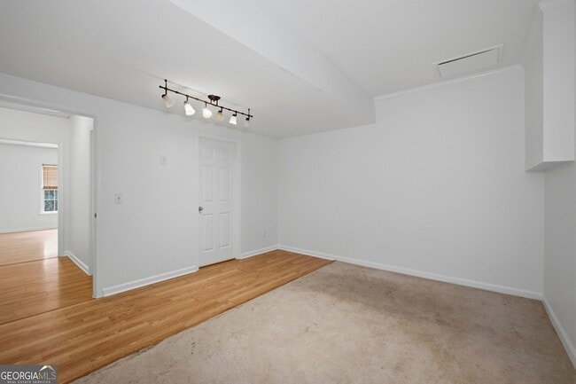 Building Photo - 3303 Greencastle Chase NE