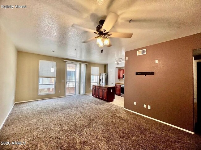 Building Photo - 18250 N Cave Creek Rd