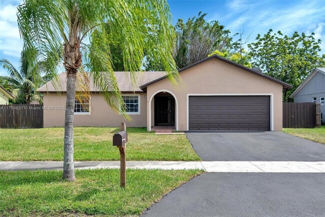 Primary Photo - 13828 SW 283rd Terrace