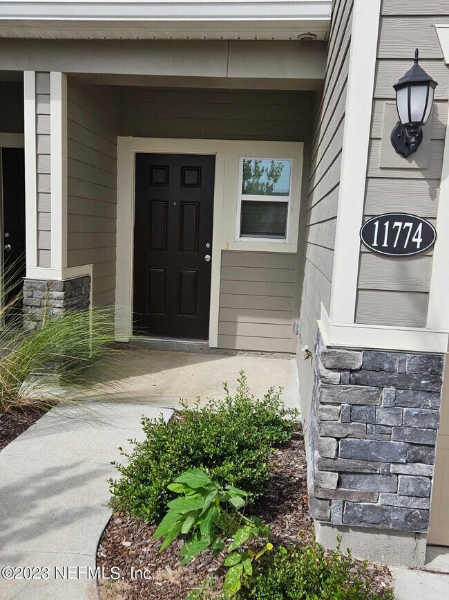 Building Photo - 11774 Beardgrass Wy