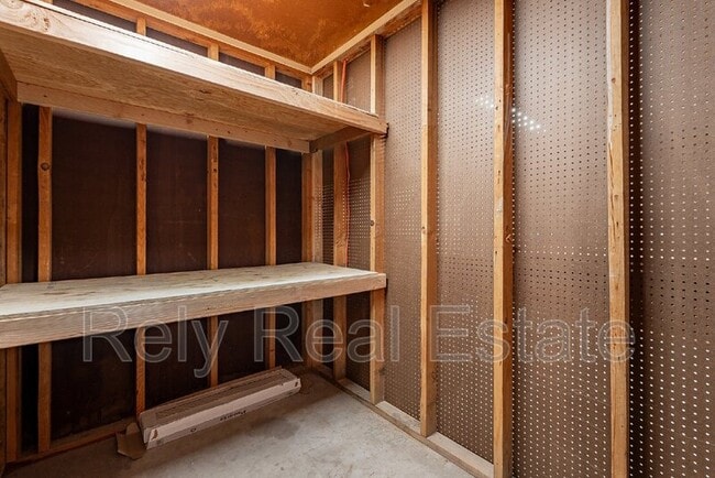 Building Photo - 8416 E Rancho Vista Dr