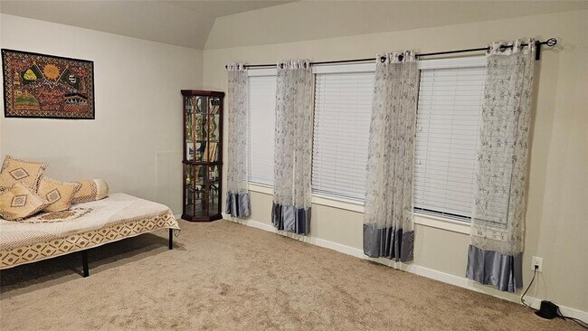 Building Photo - 18218 Bluebird Br Ln