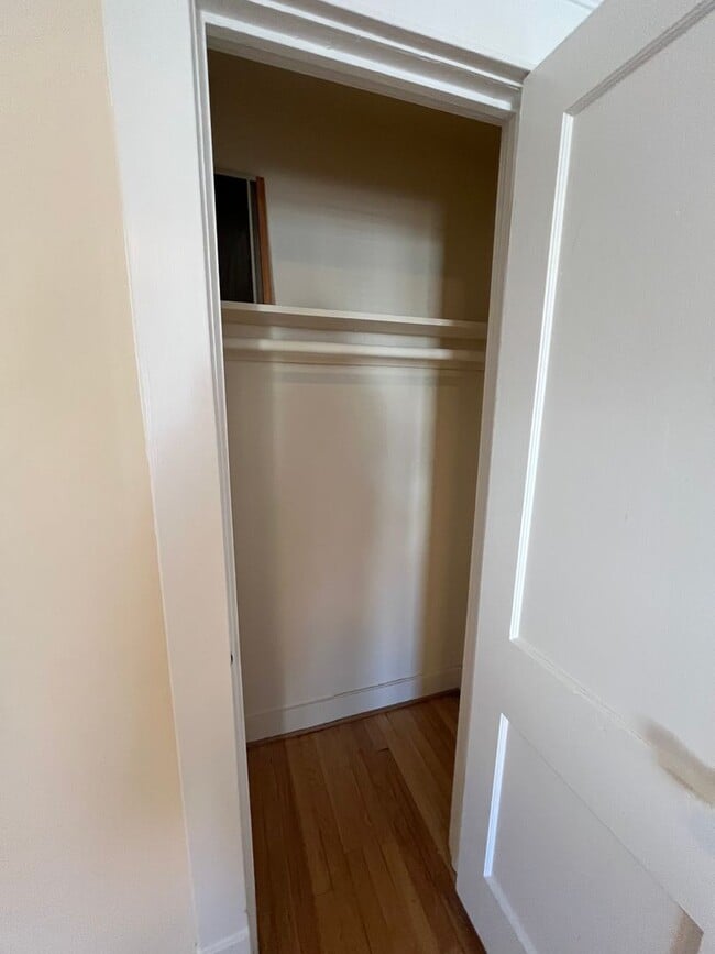 Building Photo - 113 E Spring St