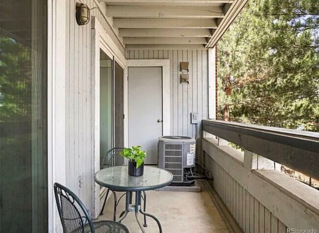 Building Photo - Beautiful 1 Bedroom Condo near City Center in Aurora