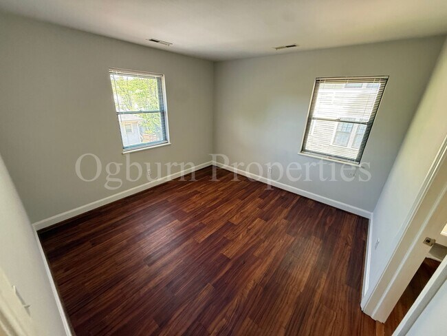 Building Photo - 605010 - PILOT VIEW/CAROLINA AVENUE