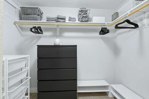 Building Photo - Beautiful 3 Bedroom Craftsman Bungalow Furnished or Unfurnished Available NOW!