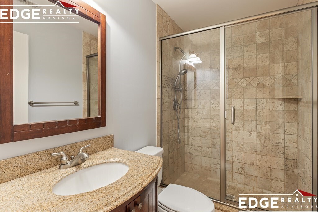 Building Photo - 58 Holton St