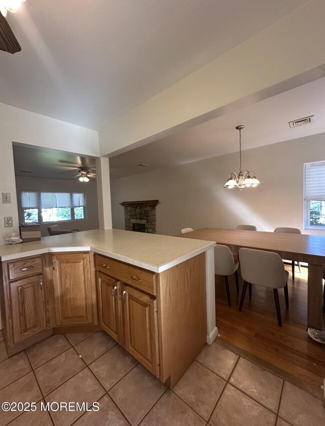 Building Photo - 221 Harrison Ave