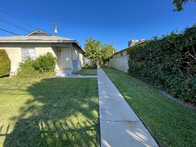 Primary Photo - 314 W Providencia Ave