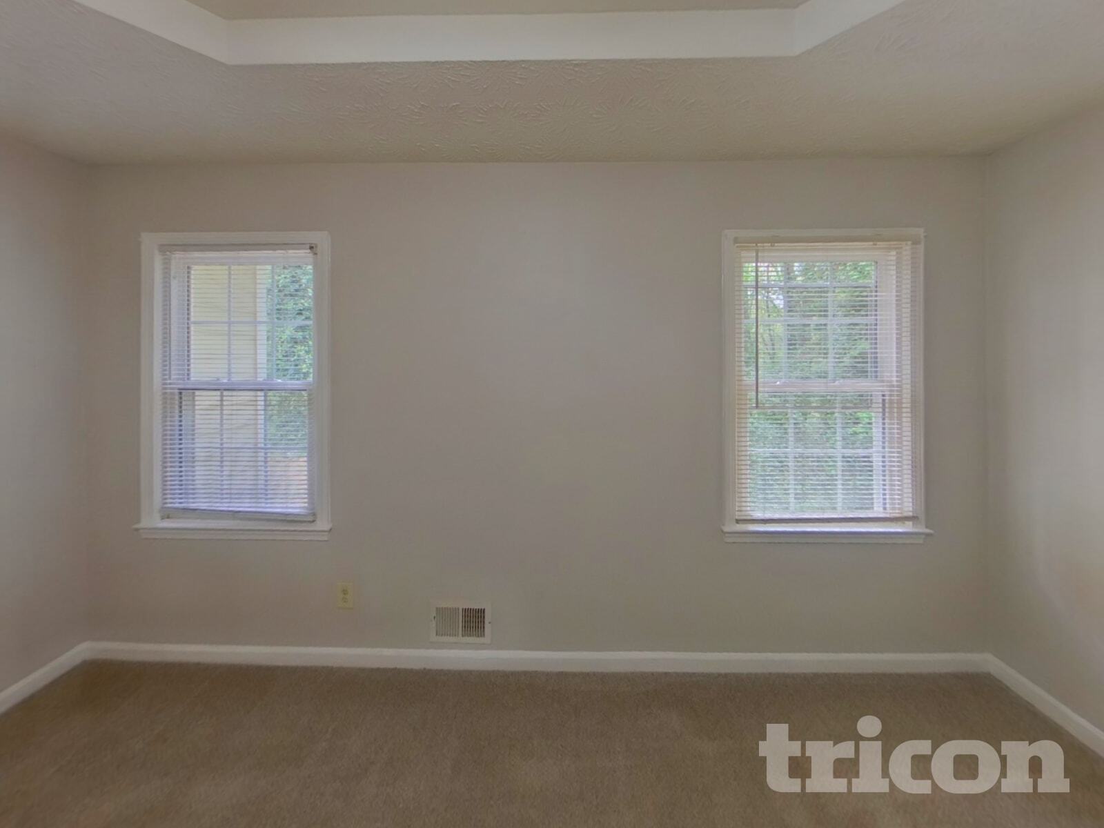 Building Photo - 507 Ironwood Ct SE