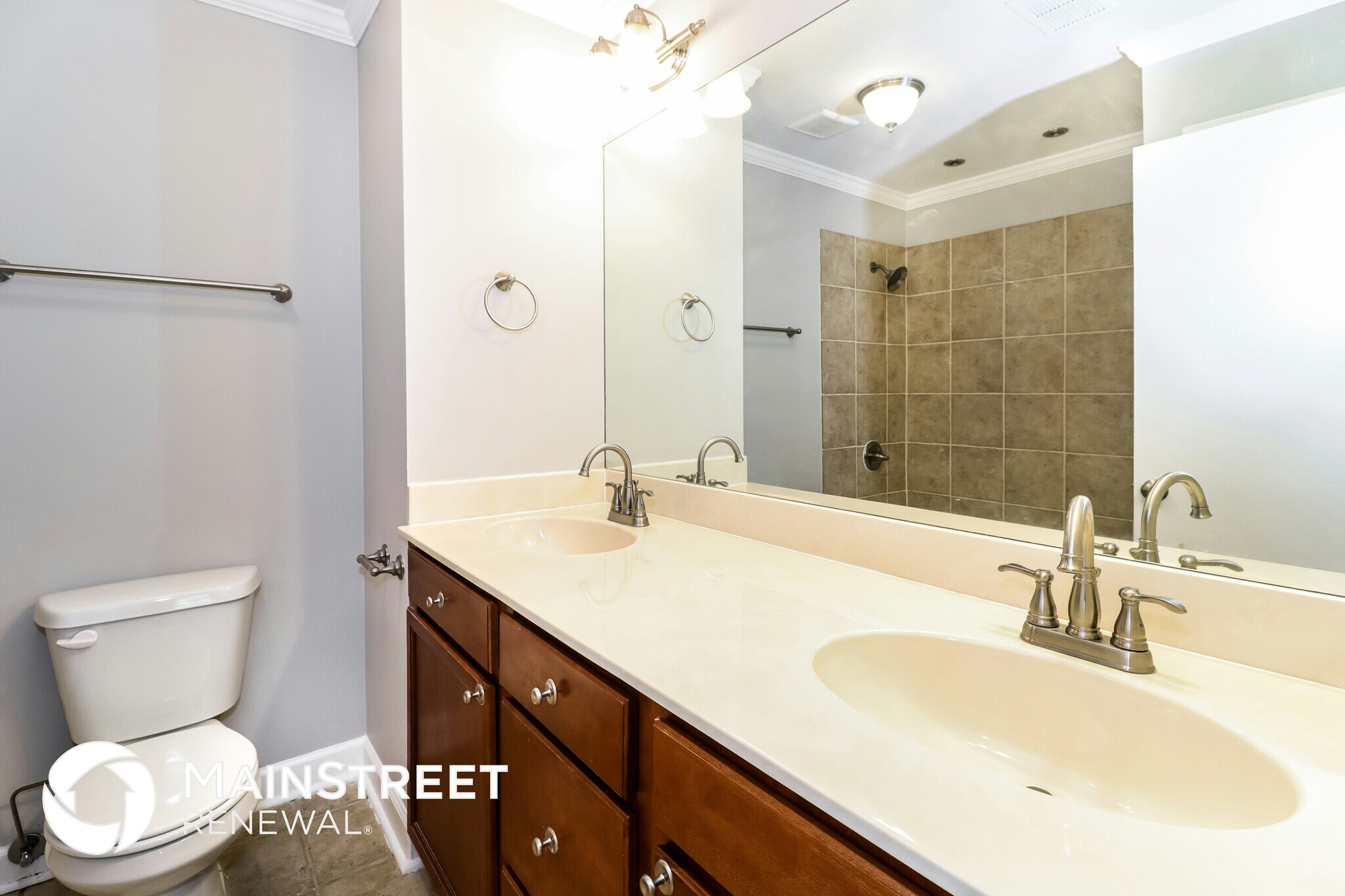 Building Photo - 9143 Gainsborough Dr