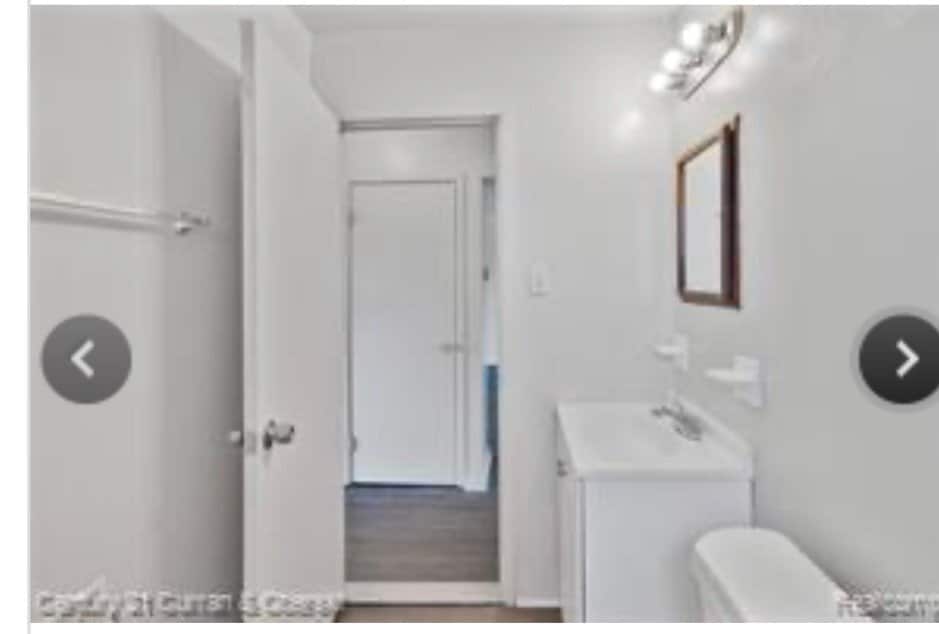 Building Photo - 212 Arcola St