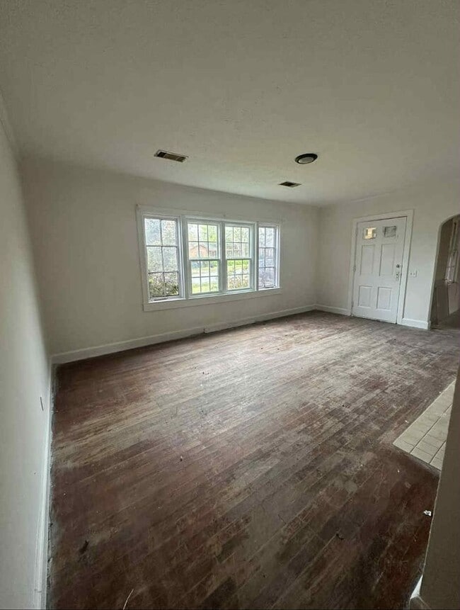 Building Photo - 3 Bed/1 Bath House