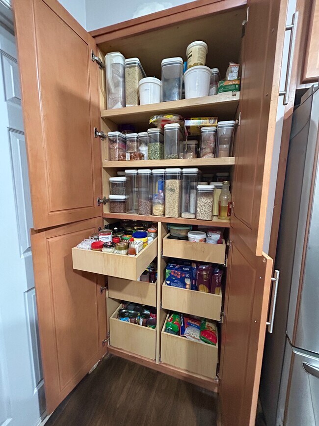 Building Photo - 5410 Ives Pl