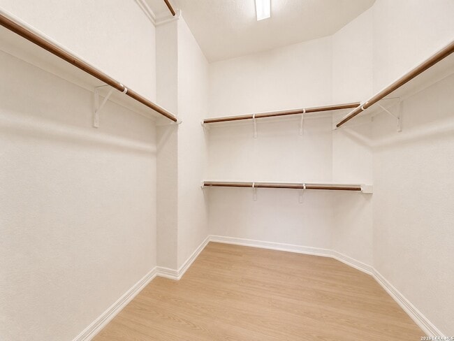 Building Photo - 164 Autumn Ridge
