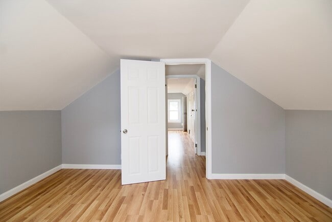 Building Photo - 63 Grandview St
