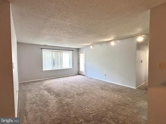 Building Photo - 4805A Aberdeen Dr