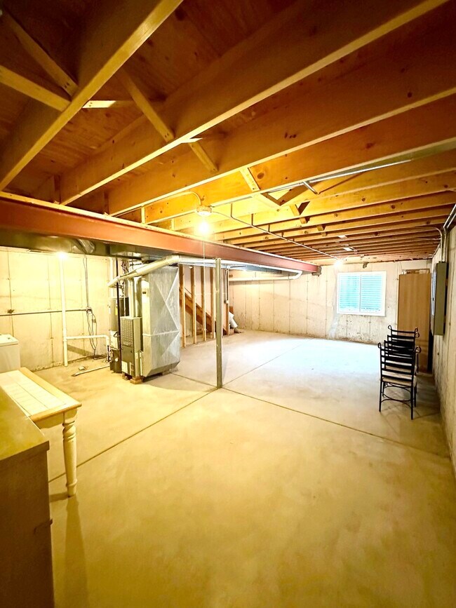 Building Photo - 2394 Caton Crest Dr
