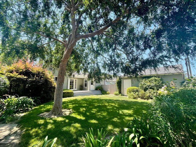 Primary Photo - Charming San Roque Home on Quiet Cul de Sa...