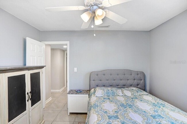 Building Photo - 6703 N River Blvd