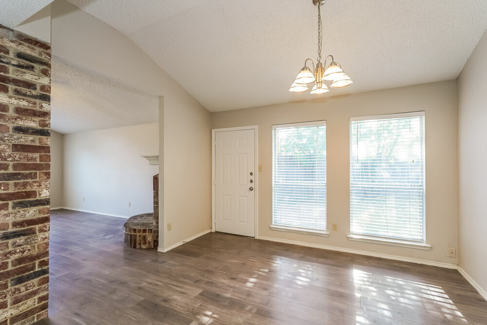 Building Photo - 7900 Flowertree Ct