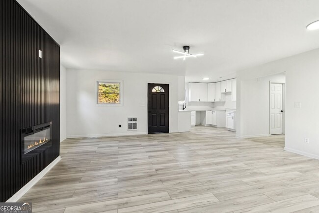 Building Photo - 597 Paper Mill Rd