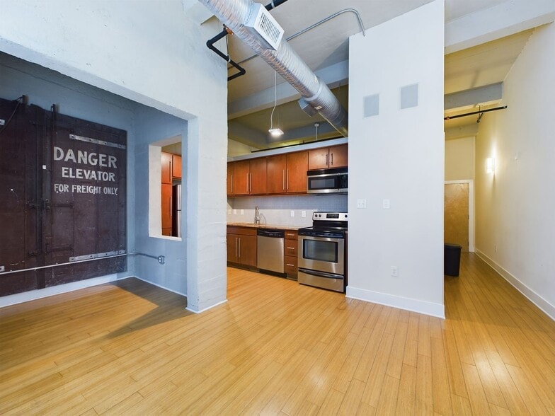 Interior Photo - The Mill at Manchester Lofts