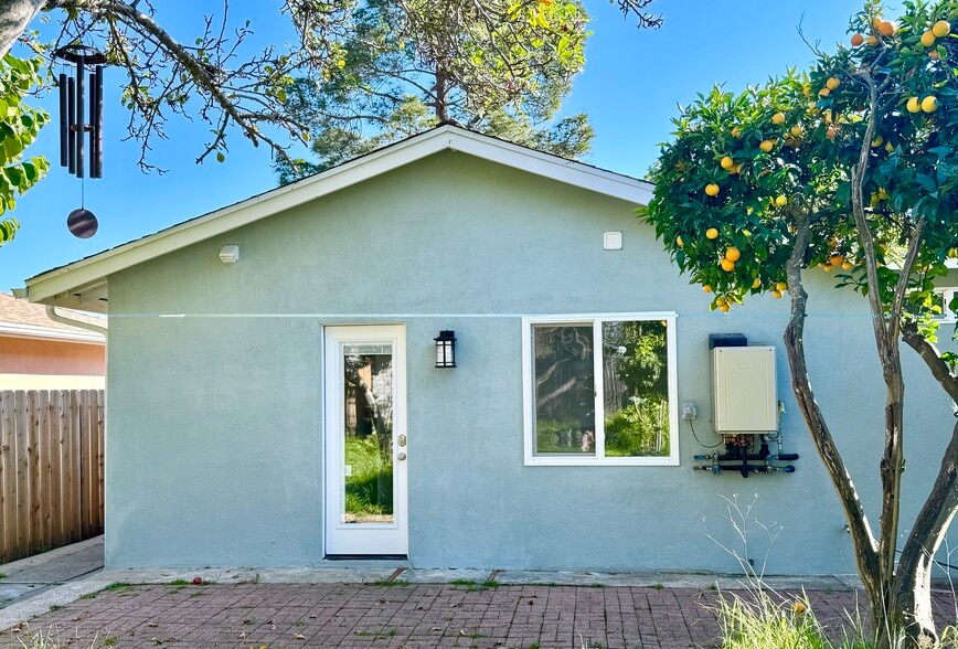 Building Photo - 1238 Coral St