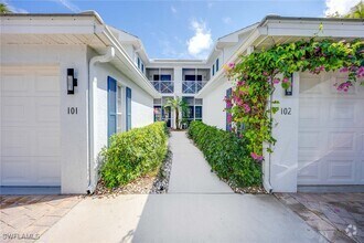 Building Photo - 7045 Barrington Cir