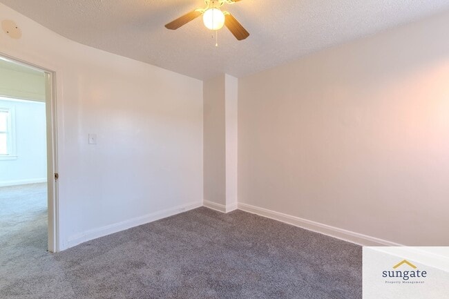 Building Photo - 2018 Griffis Ave