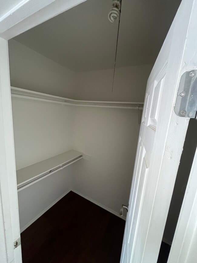 Building Photo - 12727 Shenley St