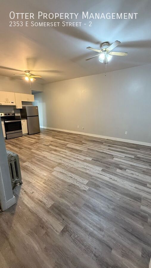 Building Photo - 2353 E Somerset St