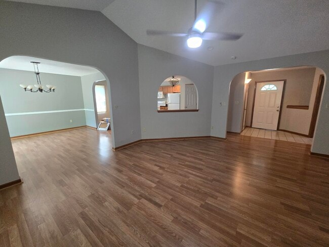Building Photo - 3700 Falmouth Dr