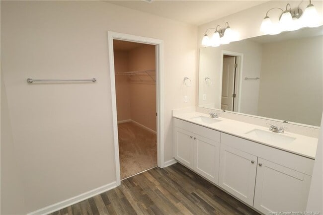 Building Photo - 104 Kineton Woods Way