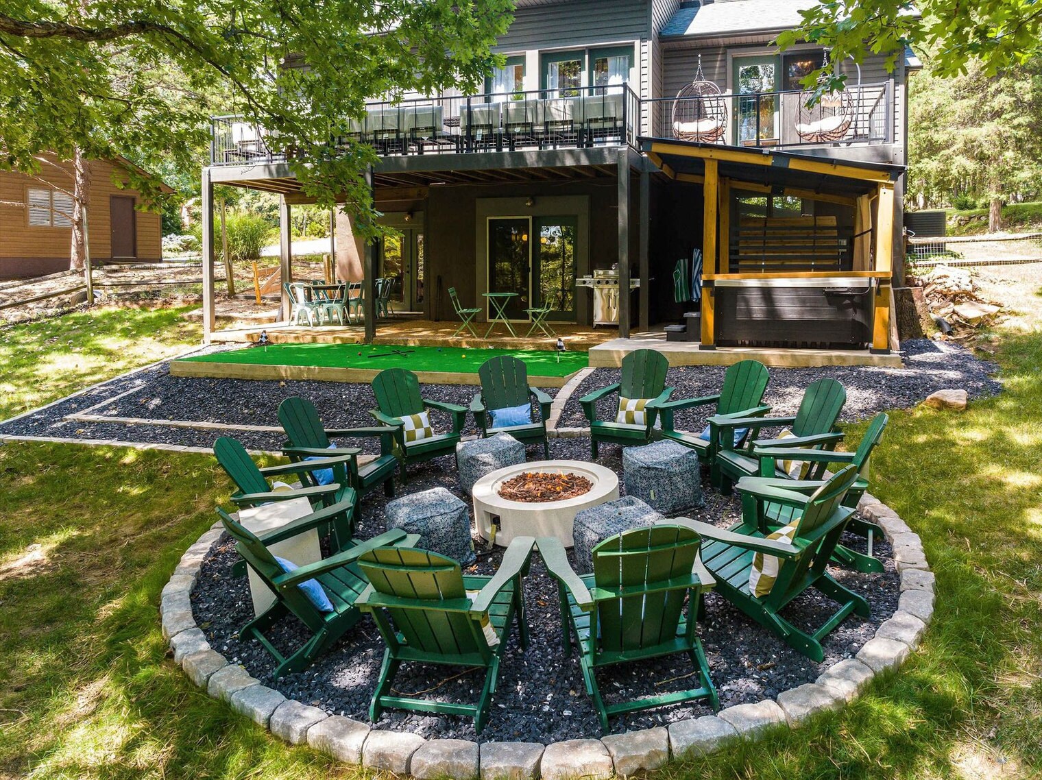 Building Photo - 2420 Hopkins Dr