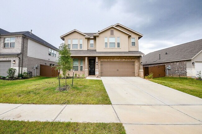 Building Photo - 28722 Mount Bonnell Dr