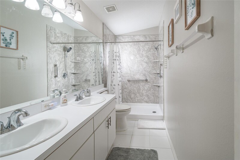 Building Photo - 25214 7 Rivers Cir