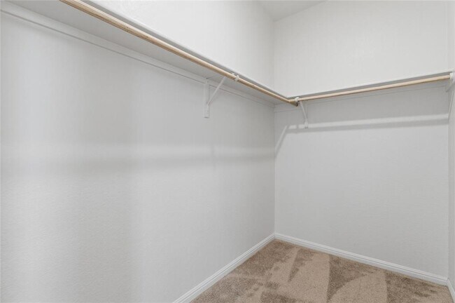 Building Photo - 211 Shiro Dr