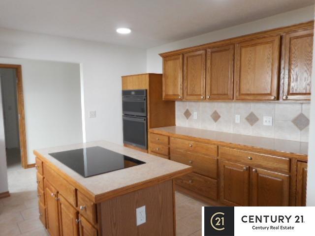 Building Photo - 4801 Hiland Dr