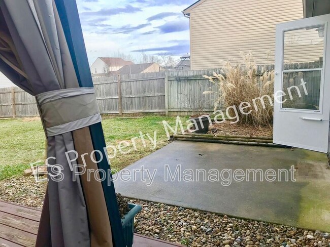 Building Photo - 5130 Hodson Pl