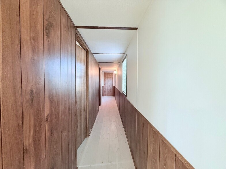 Building Photo - 52335 Harrisburg Ln