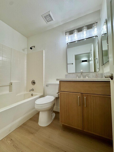 Building Photo - 446 S 86th Pl