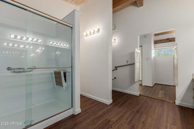 Building Photo - 6140 E Peak View Rd