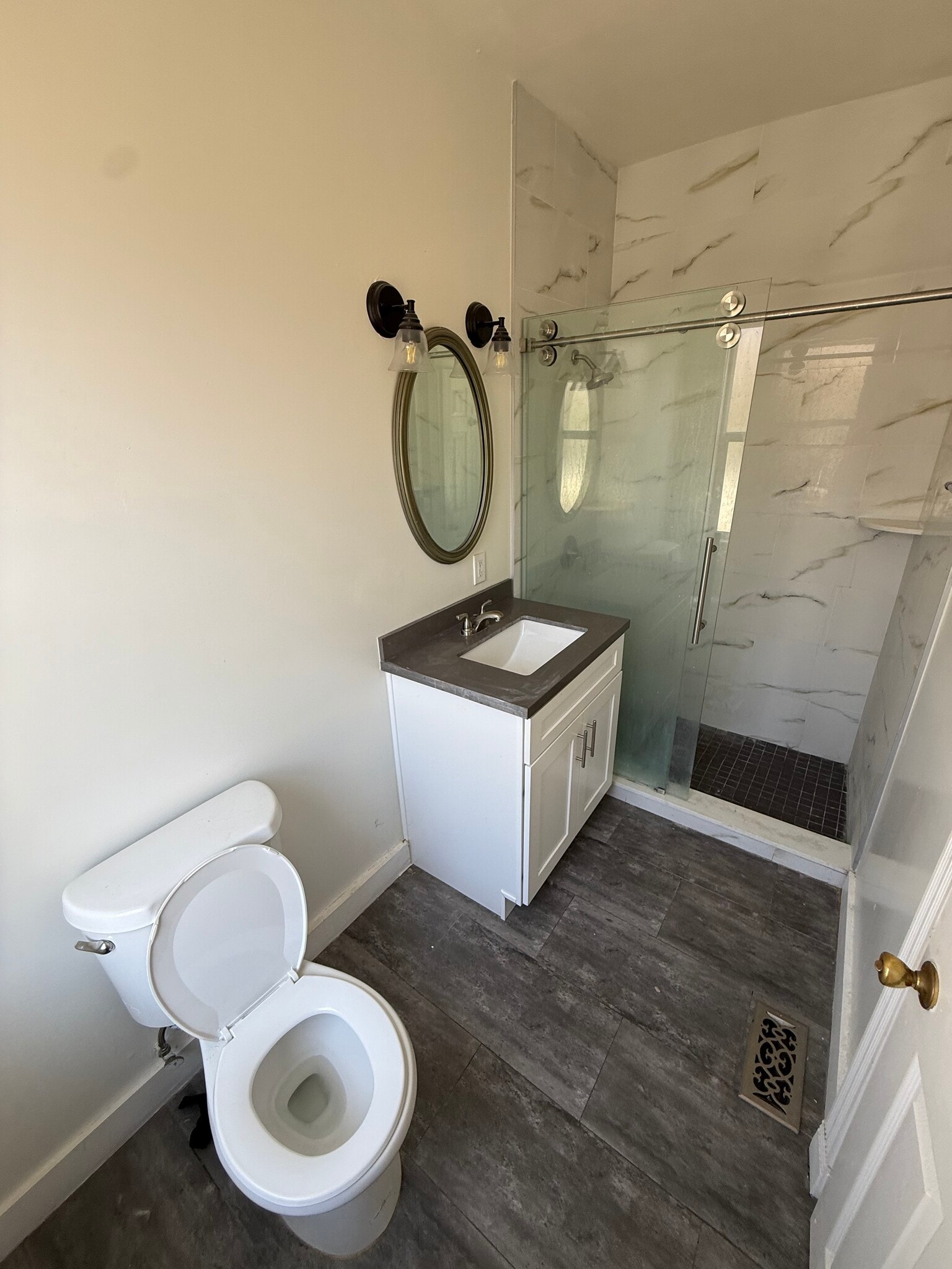Bathroom 2 - 2448 5th St