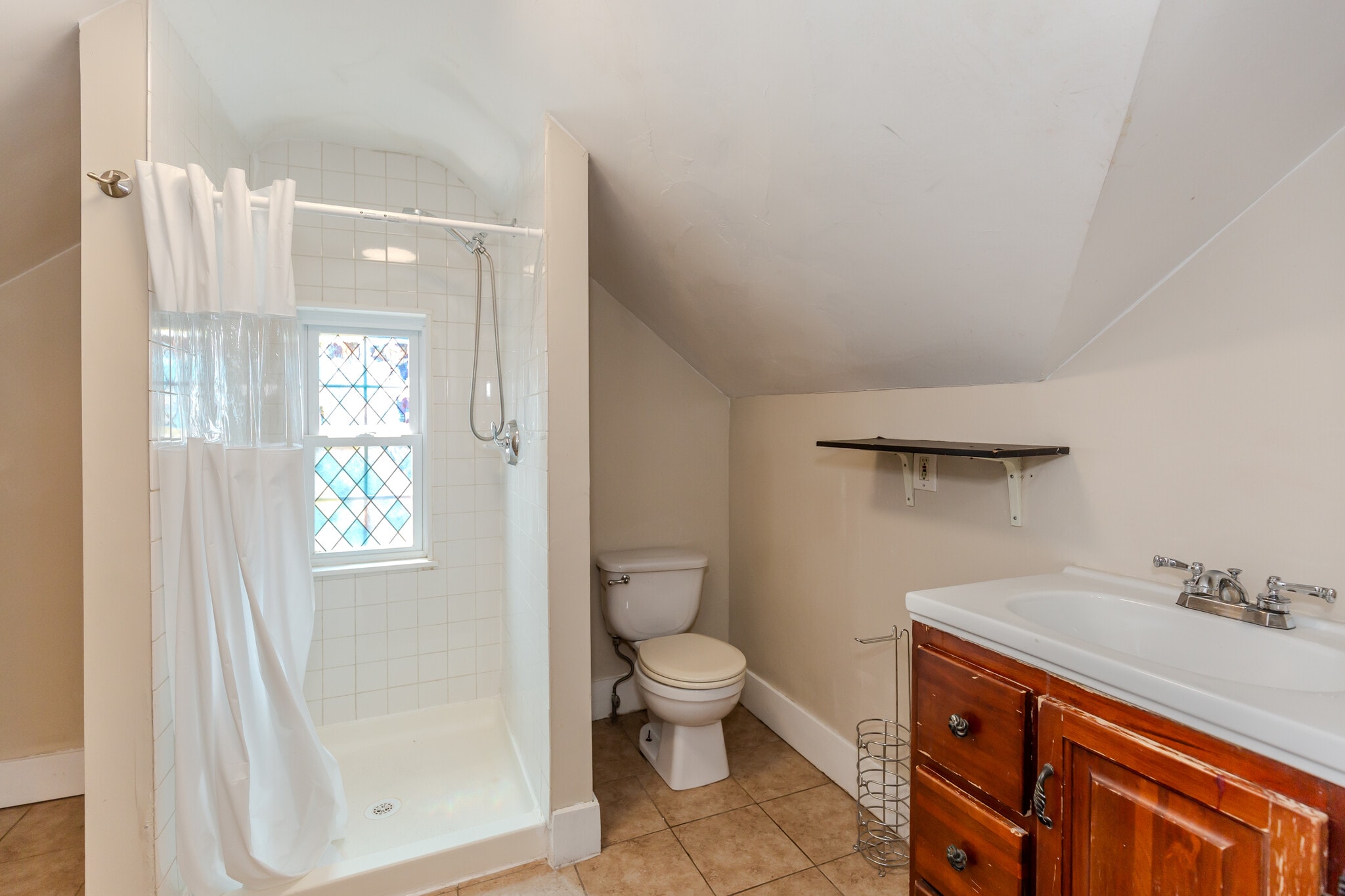 Bathroom #2 - 173 Oakland Ave