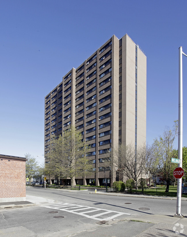 Primary Photo - Elm Park Tower