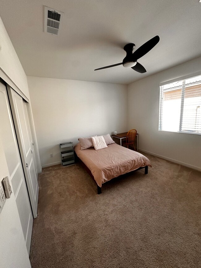 Building Photo - 11583 Kitetail Dr
